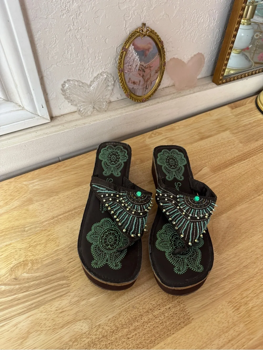 2000s Skechers Embellished Platform Flip Flops Size 8 Y2K Boho Festival Sandals